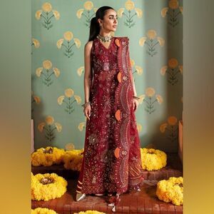 Jhoomro By Nureh Luxury Formal Collection Pakistani Designer Dress With Sleeves